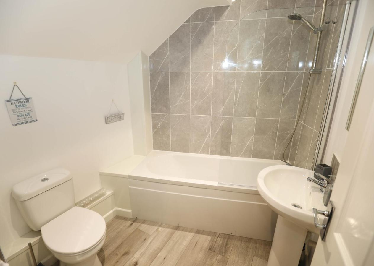 Exmouth - Apartment 2, Strand House - Modern 2 Bedroom Apartment, Perfect Location For Access To Beach & Town Centre - Sleeps 4 Guests - Hosted By Rentmyhouse エクステリア 写真